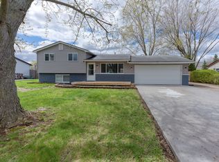 277 Decca Dr, White Lake, MI