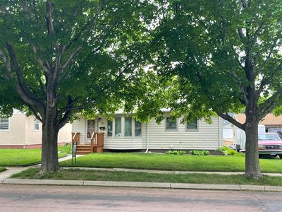 615 S Minnesota St, Mitchell, SD, 57301