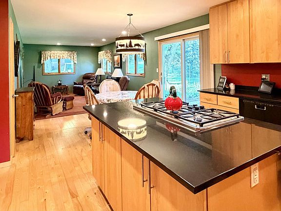4th image of 1326 Orchard TERRACE