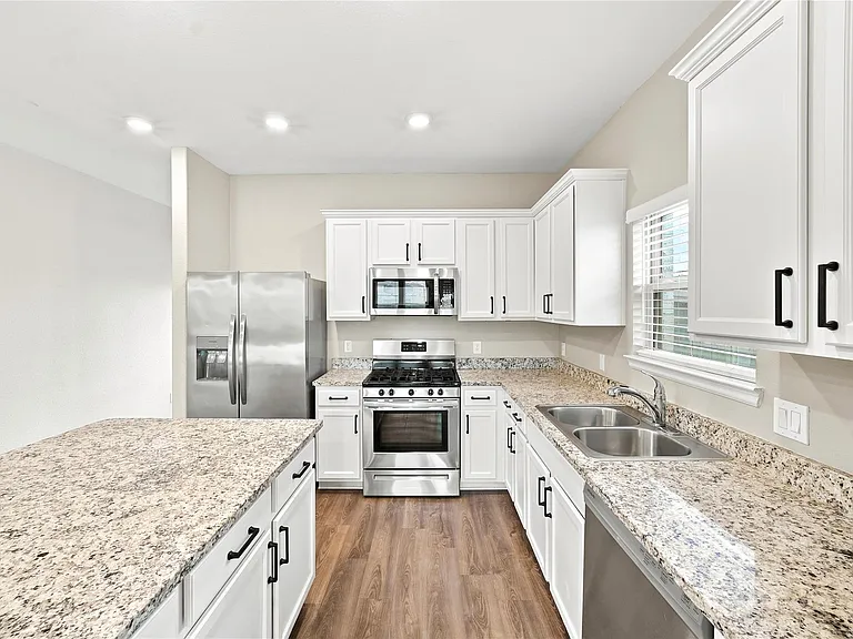 32311 Melbrooke Dr — Photo 12