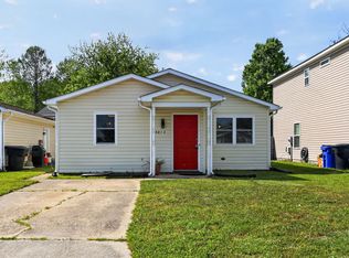 3812 Peach Orchard Cir, Portsmouth, VA 23703