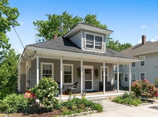 17 Lenox St, Lawrence, MA 01843