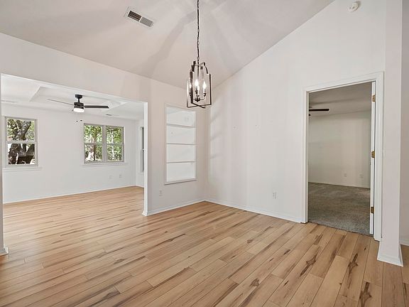 5th image of 48 Ettington Dr