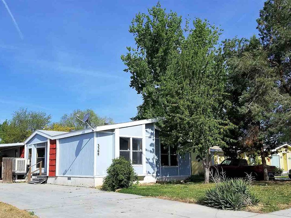1st image of 3308 Pluto Ave