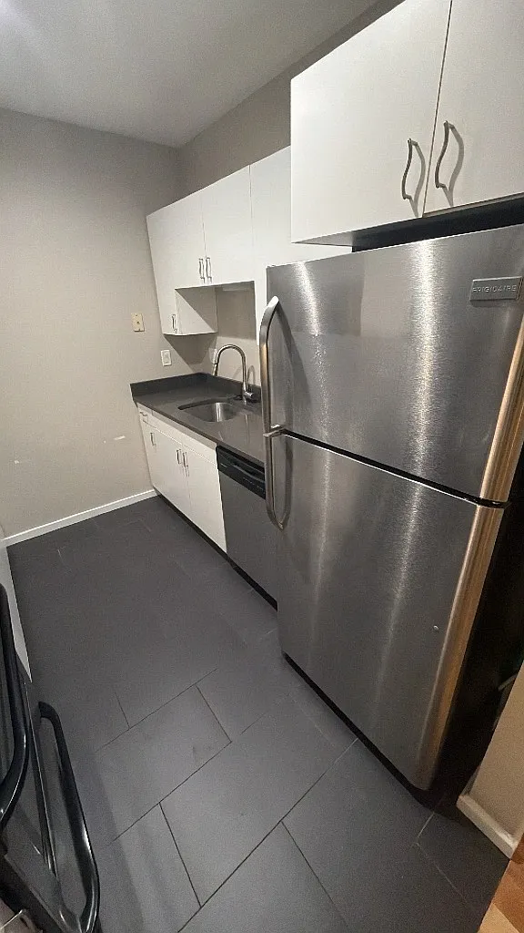 2 bed, $3,800 — Photo 1