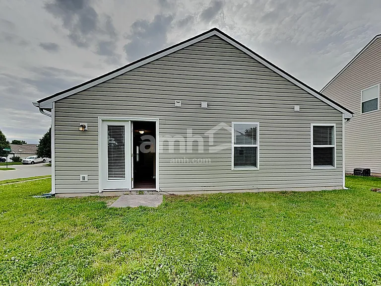10261 Sunvista Ct — Photo 21