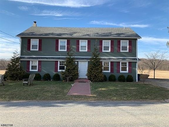 2nd image of 128 Anthony Rd