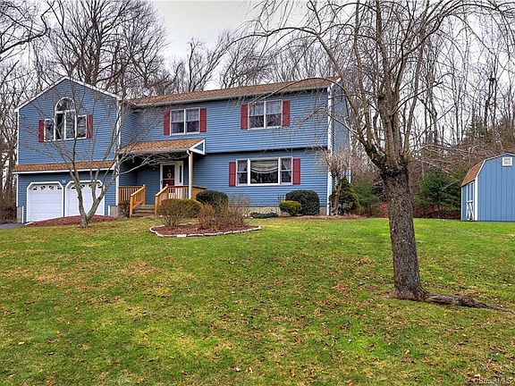 2nd image of 27 Deerfield Ln