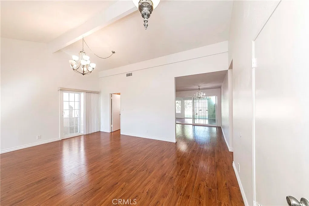 3 bed, 1680 sqft, $4,500 — Photo 3