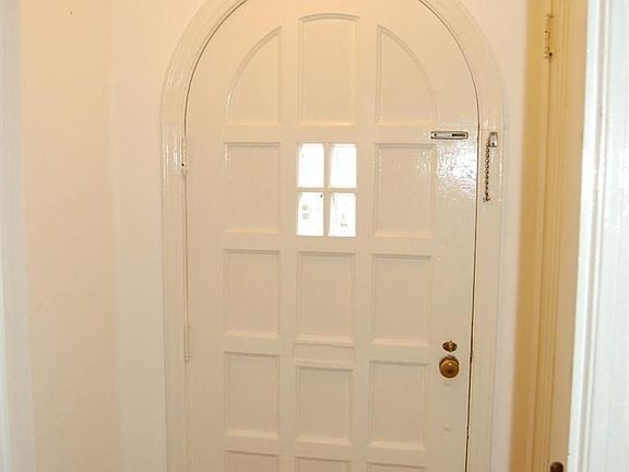 3rd image of 1602 Westminster Pl