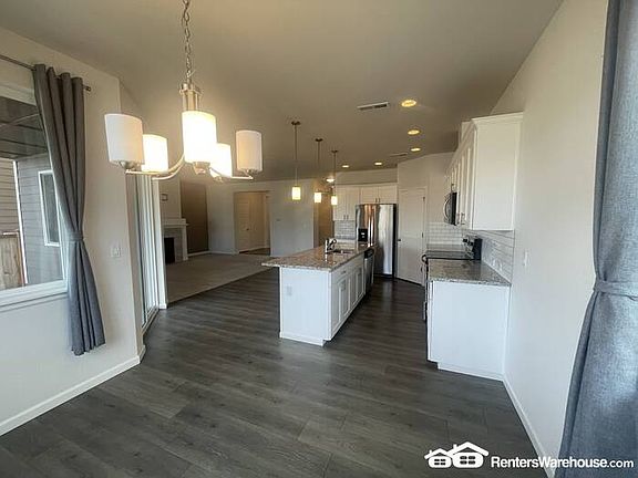 5th image of 20211 18th Avenue Ct E