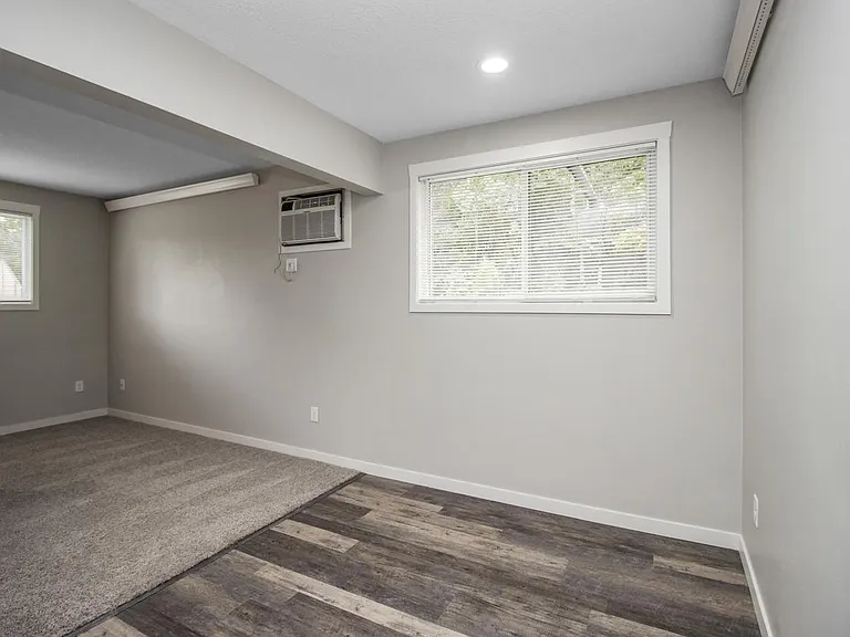 304 4th Ave NW #2 — Photo 7