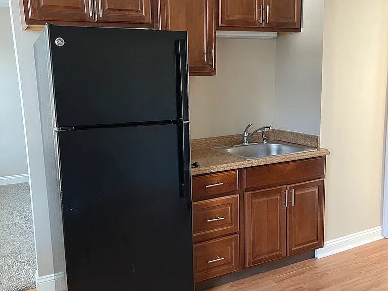 52 Clinton St #1 — Photo 2