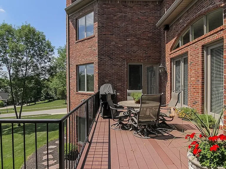 13204 Longwood Ln — Photo 51