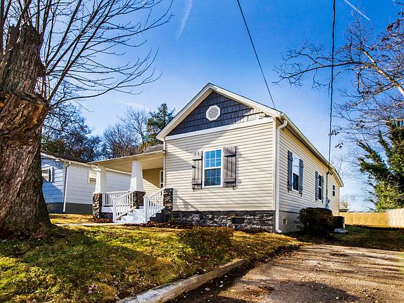 2nd image of 2805 Copeland St