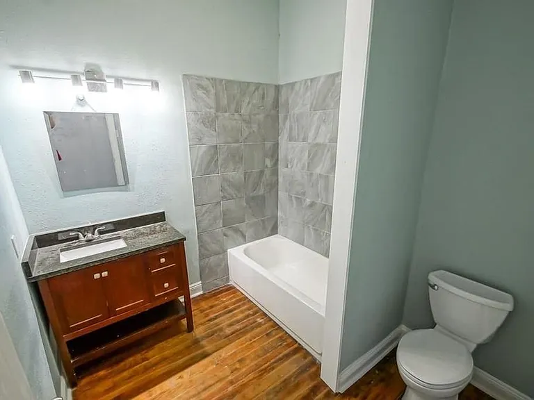 2754L Saint Ann St — Photo 7