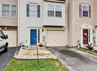 243 Country Ridge Dr, Red Lion, PA 17356