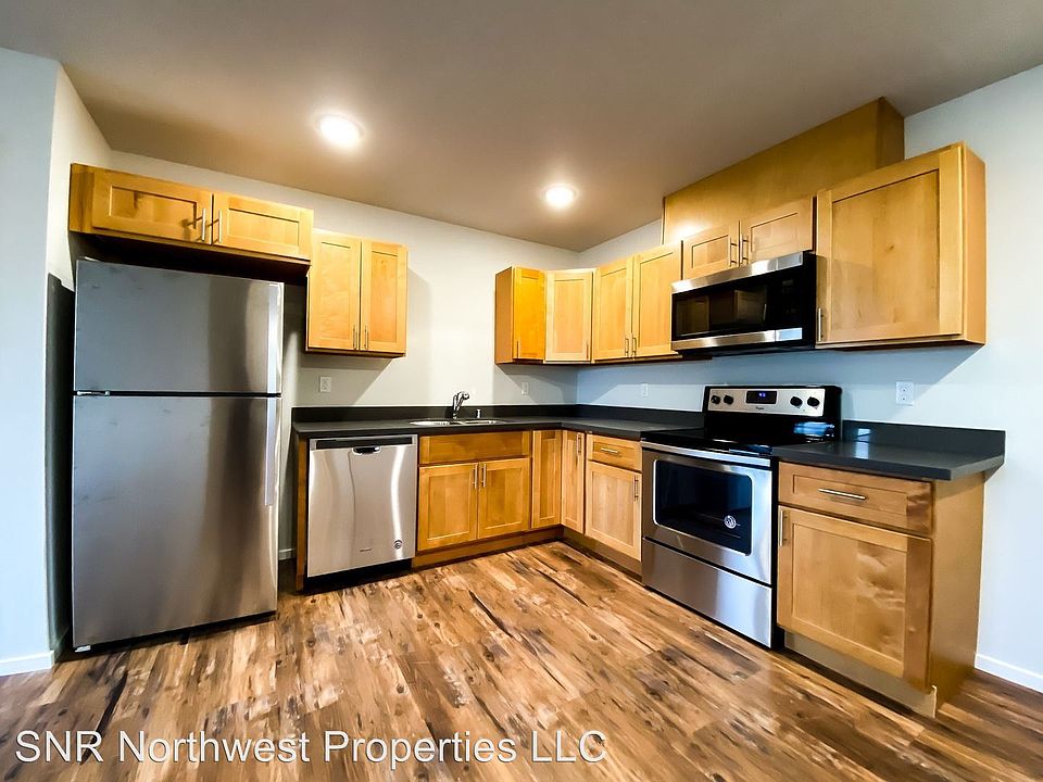 1st image of 1402 E 69th St #8428542