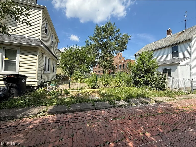 2602 Vega Ave — Photo 26