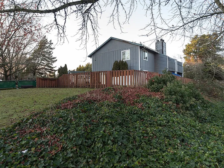12225 SW Longhorn Ln — Photo 31