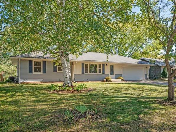 8619 Hamlet Ave S, Cottage Grove, MN 55016