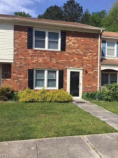 1st image of 119 Choisy Cres