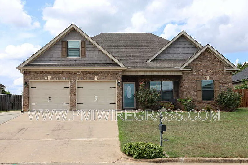 303 Ponderosa Dr