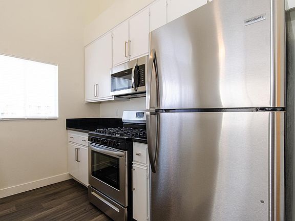 5th image of 321 S Berendo St #309