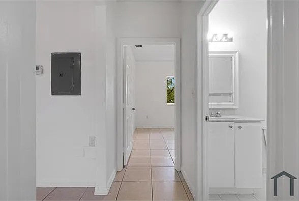 33 E 20th St #205 — Photo 39