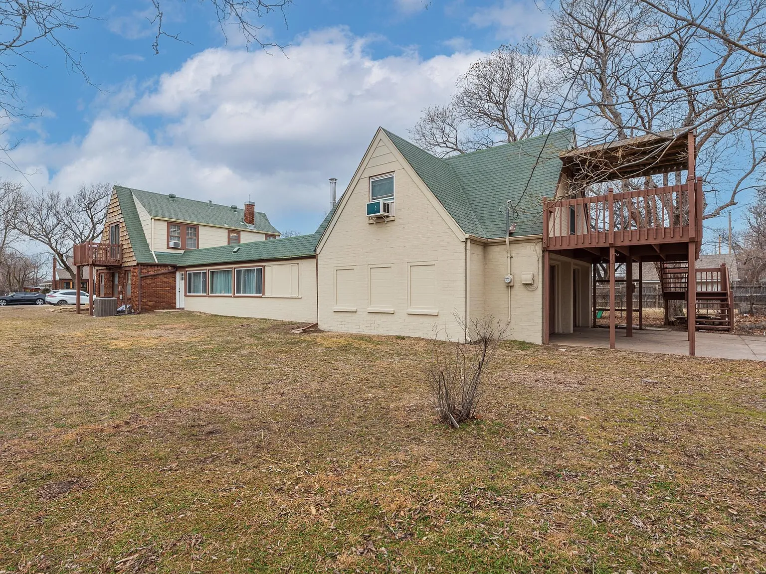 804 N Perry Ave — Photo 3