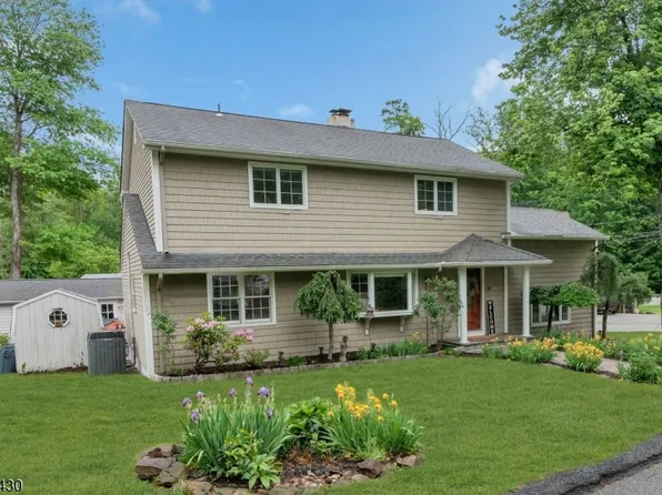 30 Laurel Dr, Wayne Twp., NJ 07470