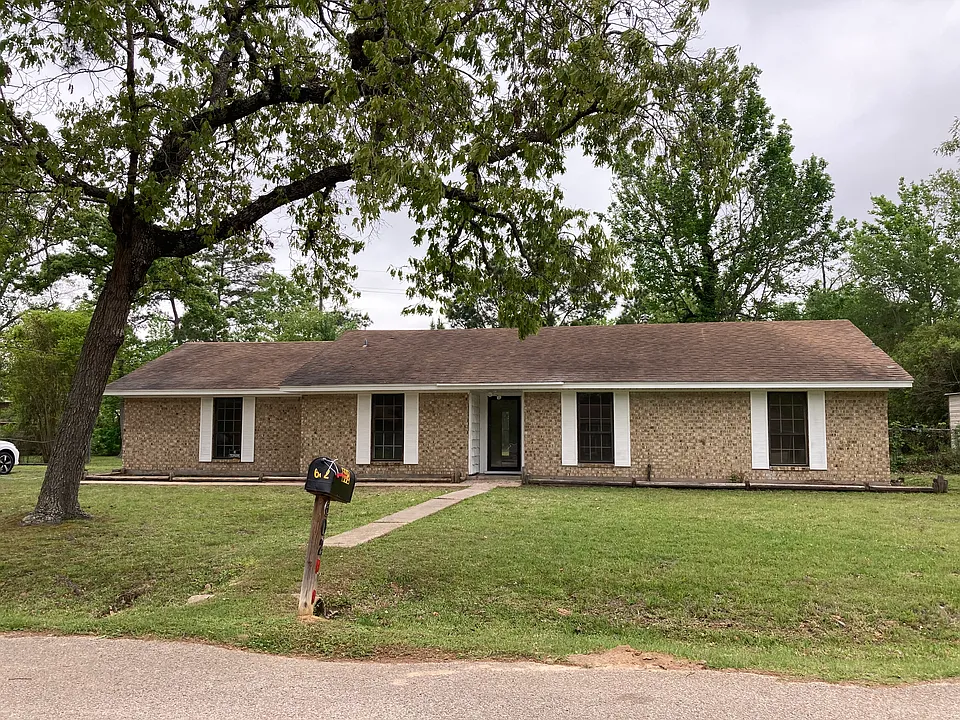 602 Airline Dr