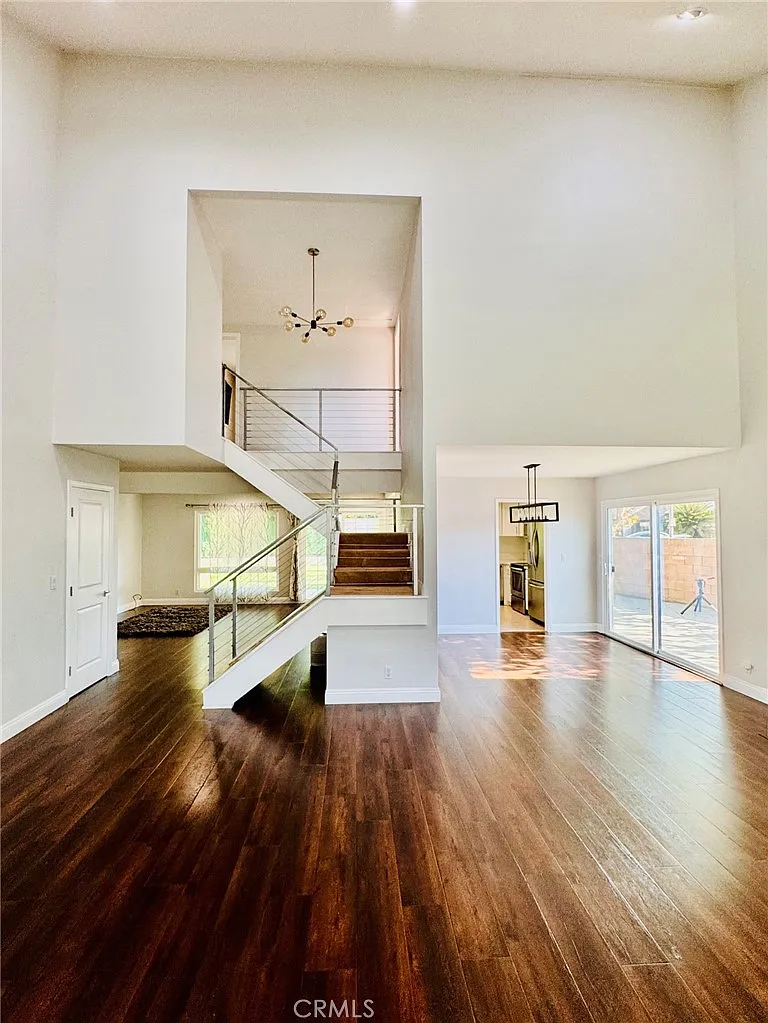 4 bed, 2269 sqft, $6,000 — Photo 3