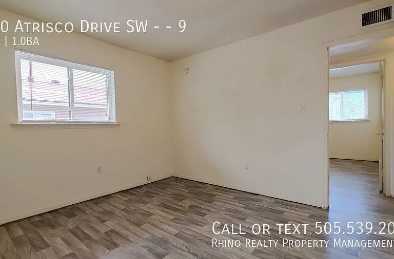 370 Atrisco Dr SW #9 — Photo 6