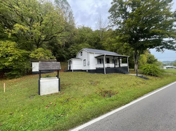 715 36th Hwy, Frenchburg, KY 40322