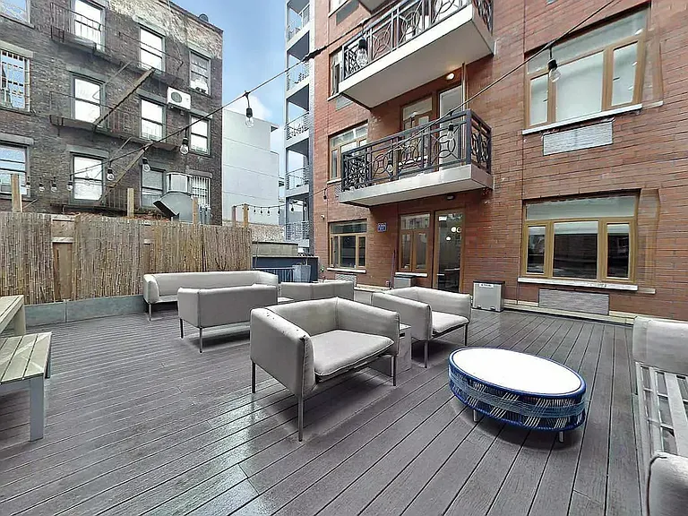 324 Grand St #3B — Photo 15