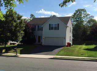 1046 Fallbrook Ln, Pottstown, PA 19464