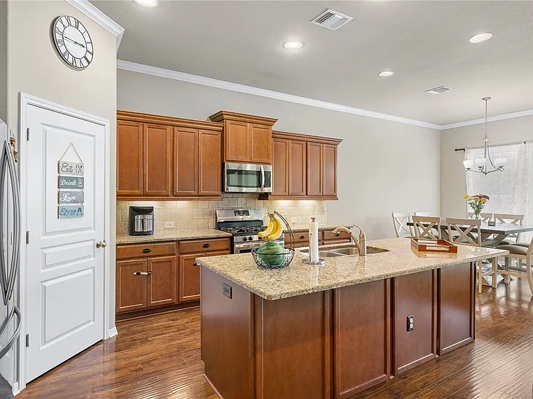 2529 N Warkworth Ln NW — Photo 10