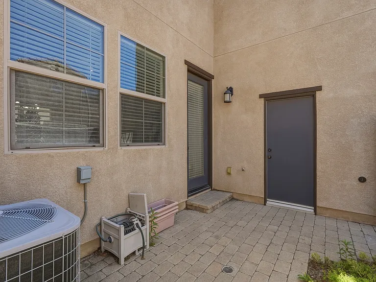 20244 Pienza Ln — Photo 27