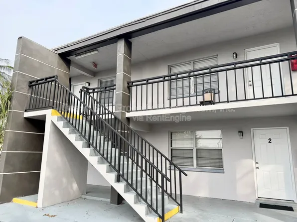 309 S Arcturas Ave APT 6, Clearwater, FL 33765