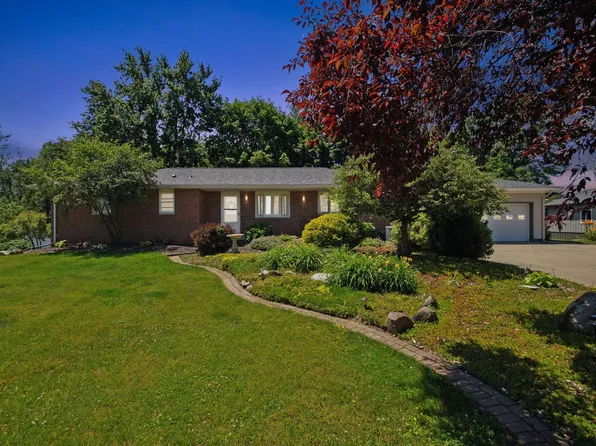 1439 3rd St, Adrian, MI 49221