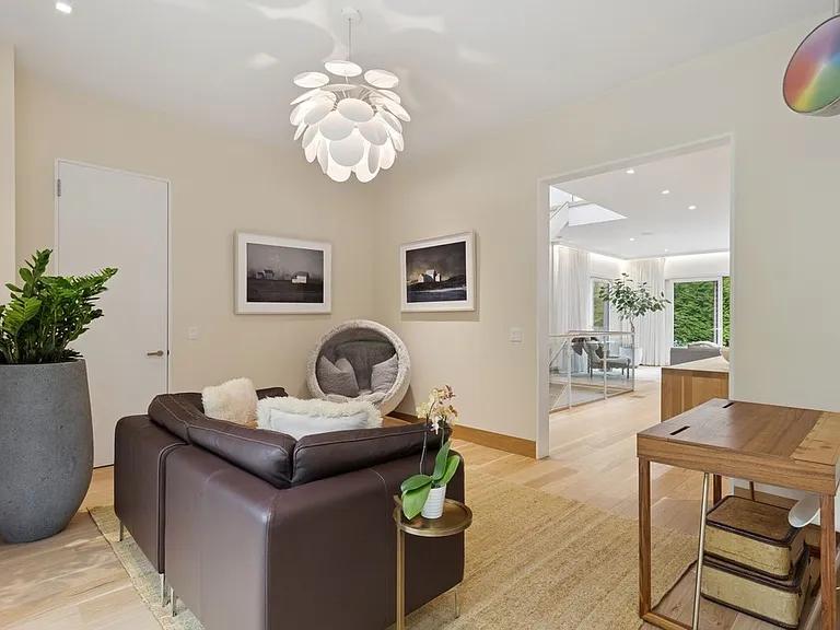 63 Highview Dr — Photo 14