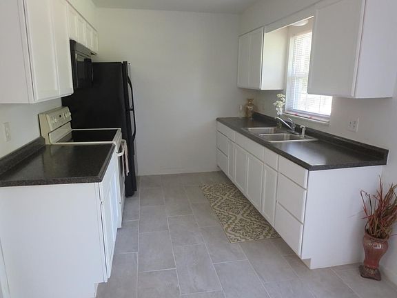 3rd image of 335 N Garfield Ave