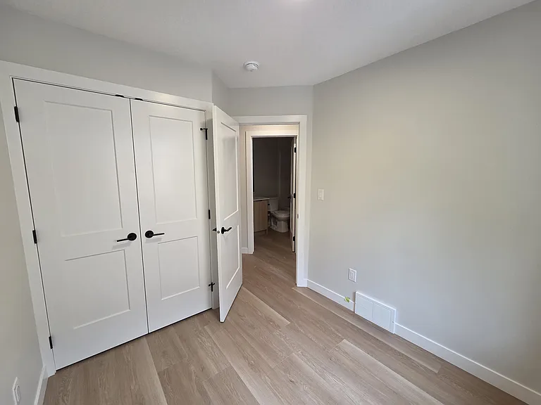 6203 109a St NW #1 — Photo 11