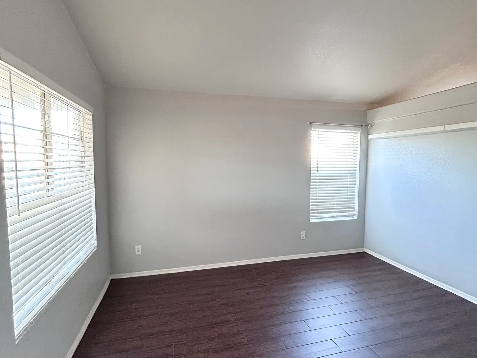 3 bed, 1302 sqft, $2,250 — Photo 4