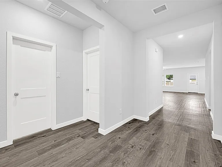 11923 Wisteria Meadows Dr — Photo 3