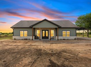1025 Wyatt Ln, Mc Gregor, TX 76657