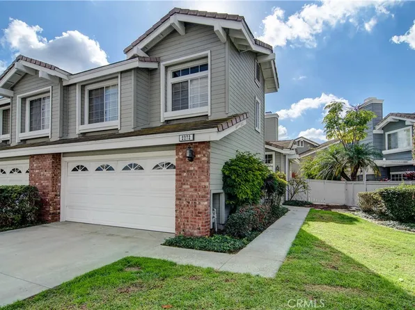 2272 Hawthorne Pl, Tustin, CA 92782