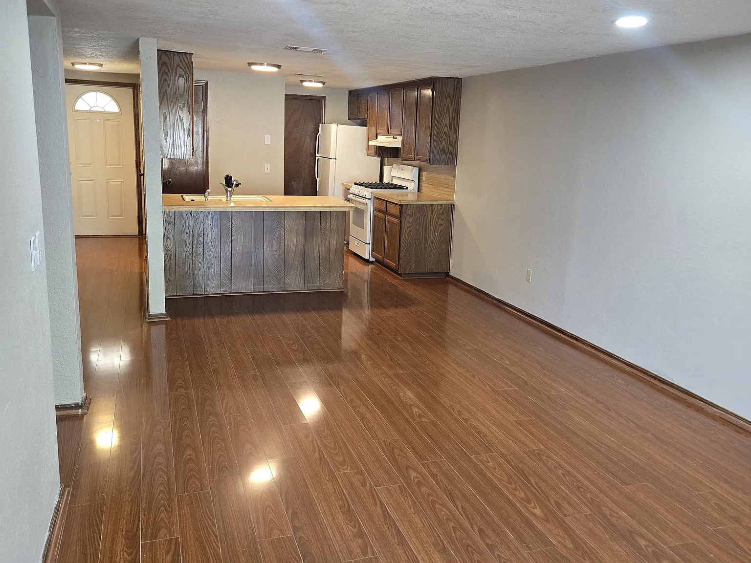 8505 S Camay Ave — Photo 3