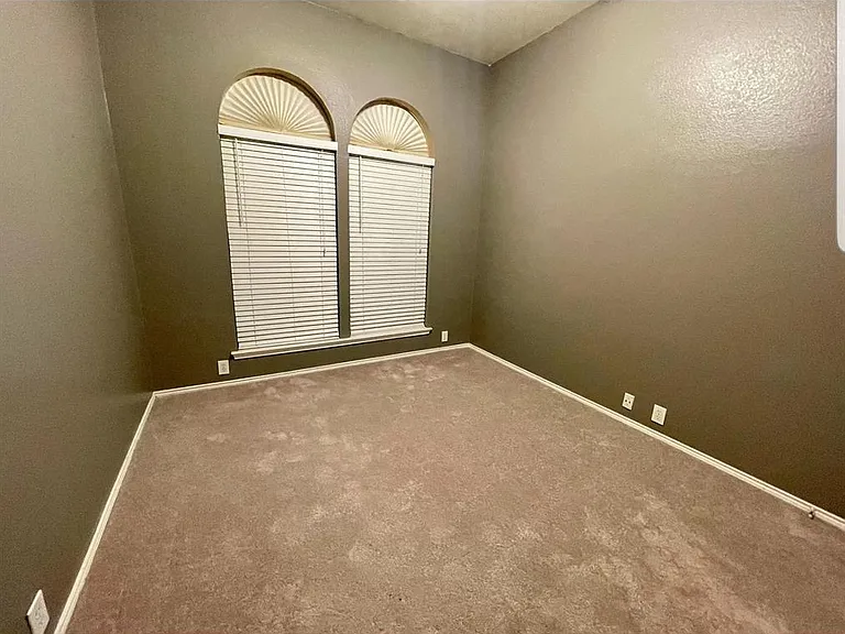 4001 Mulberry Dr — Photo 4